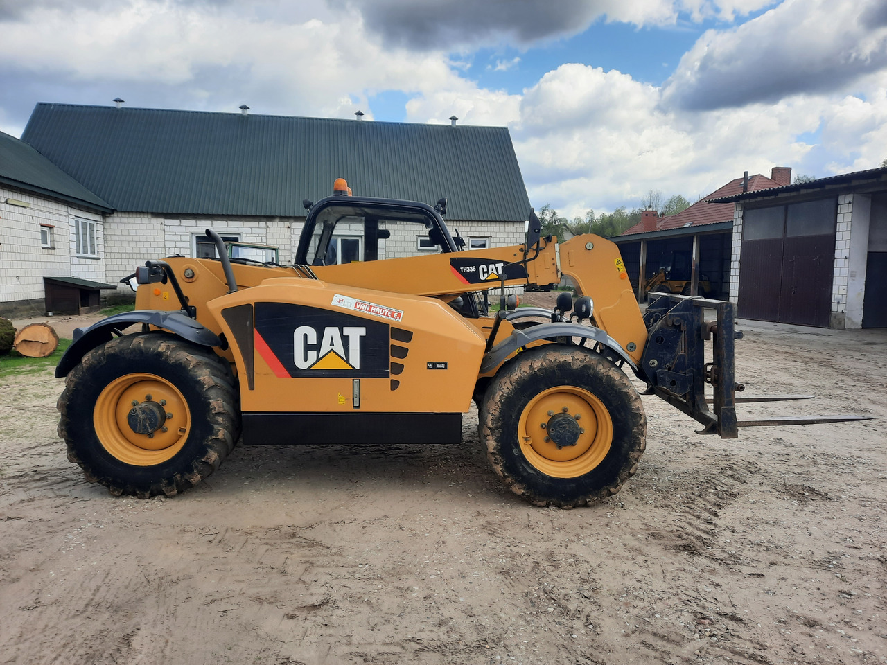 CATERPILLAR TH336 Agri - Cargadora de ruedas: foto 1 CATERPILLAR TH336 Agri - Cargadora de ruedas: foto 1