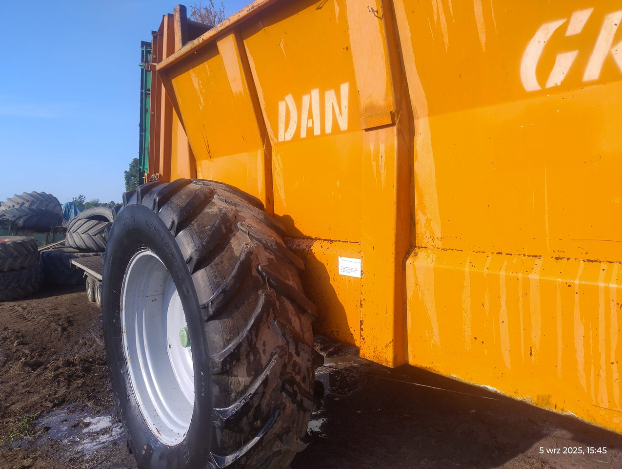 DANGREVILLE 14 - Esparcidor de estiércol: foto 3 DANGREVILLE 14 - Esparcidor de estiércol: foto 3