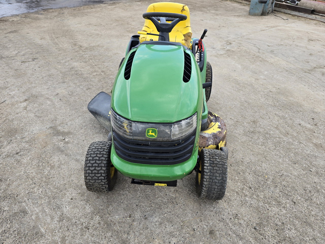 JOHN DEERE L107 Automatic - Cortacésped: foto 4 JOHN DEERE L107 Automatic - Cortacésped: foto 4