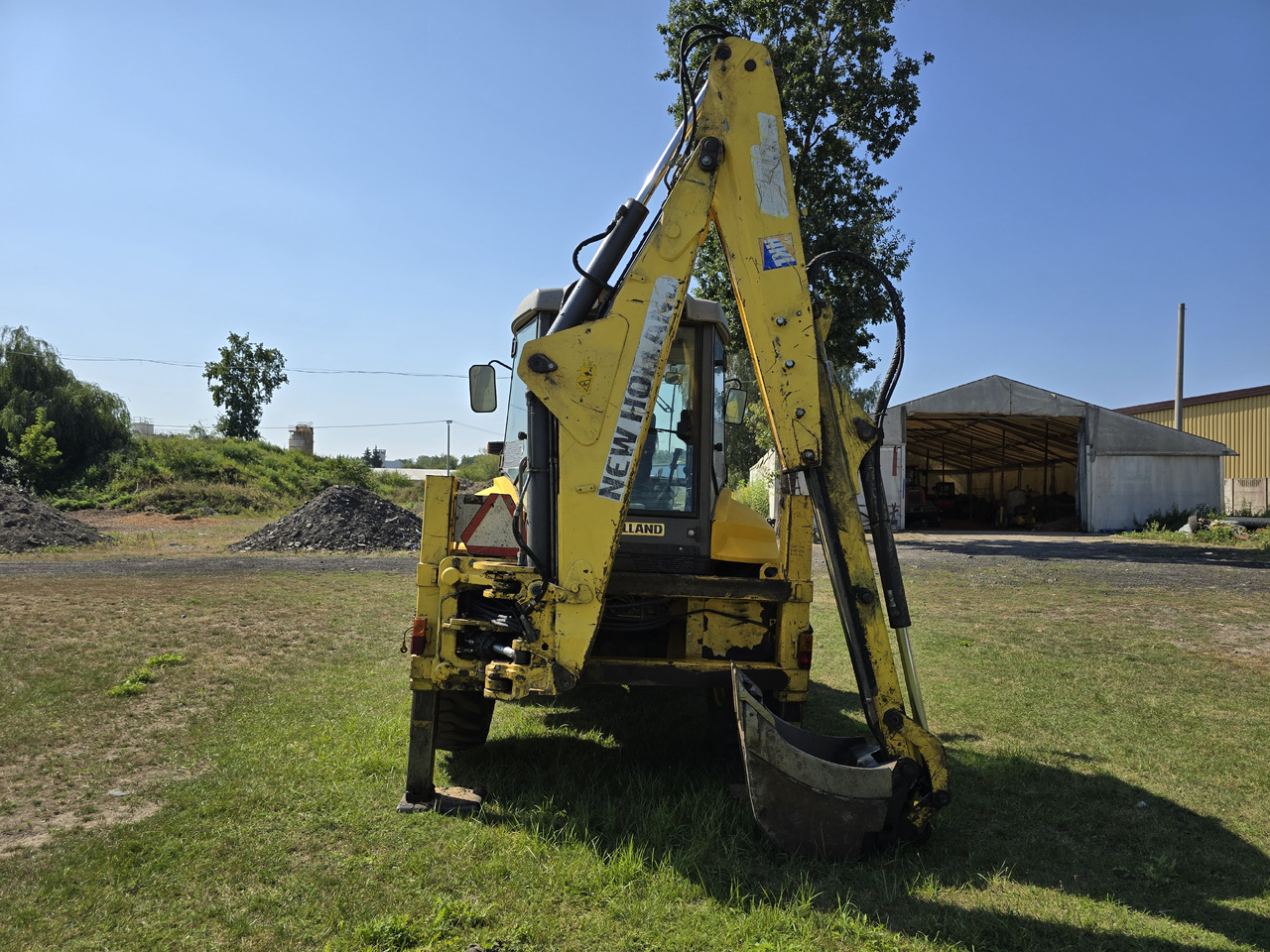 NEW HOLLAND B115-4PS - Retroexcavadora: foto 5 NEW HOLLAND B115-4PS - Retroexcavadora: foto 5