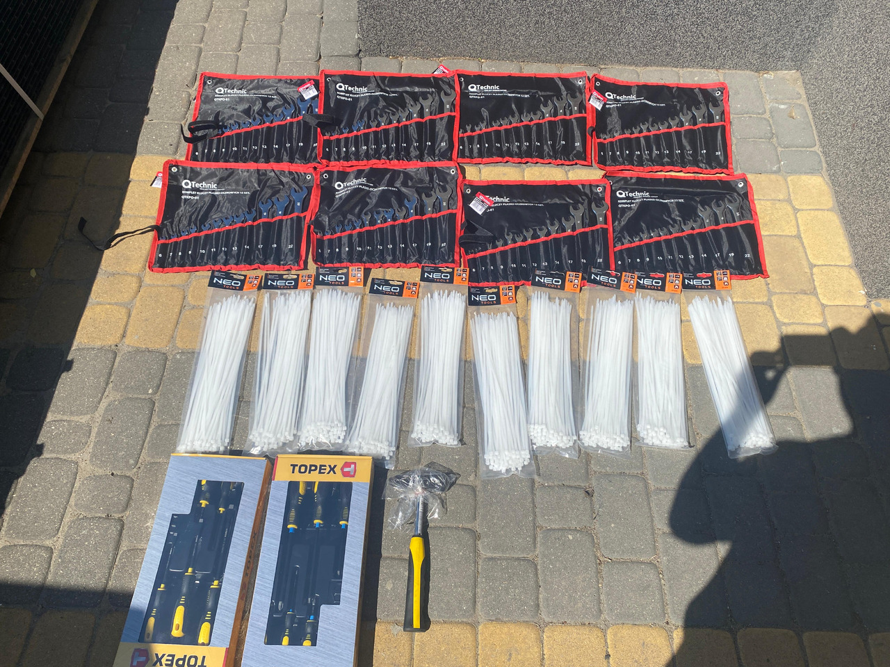 Neo Tools, Qtechnic narzedzia, klucze, opaski, młotek - Herramienta para vehículos: foto 1 Neo Tools, Qtechnic narzedzia, klucze, opaski, młotek - Herramienta para vehículos: foto 1