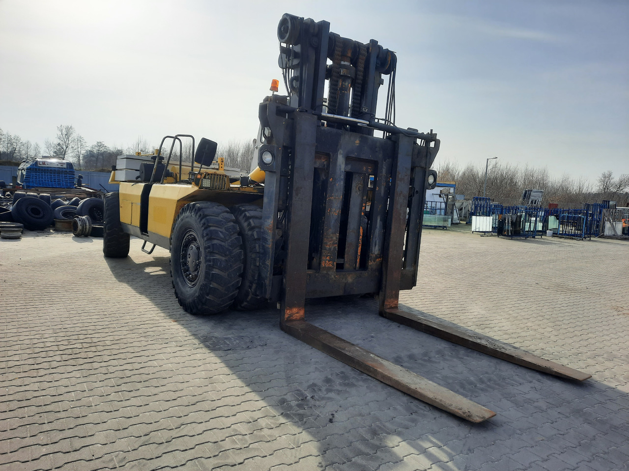 Valmet TD2712 - A25036 - Carretilla para contenedores: foto 2 Valmet TD2712 - A25036 - Carretilla para contenedores: foto 2