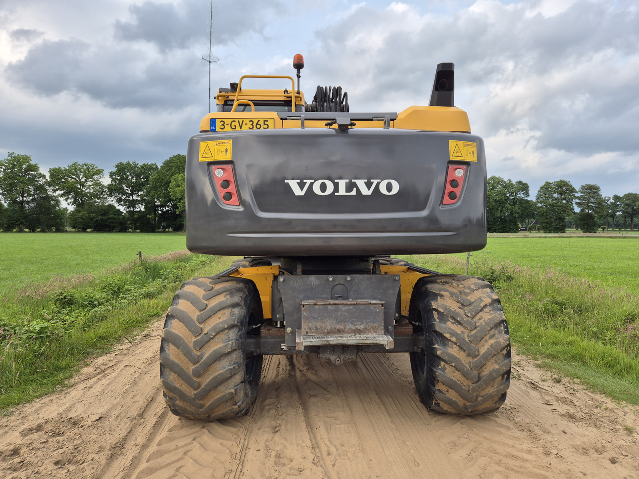 VOLVO EW 140 D - Excavadora de ruedas: foto 4 VOLVO EW 140 D - Excavadora de ruedas: foto 4