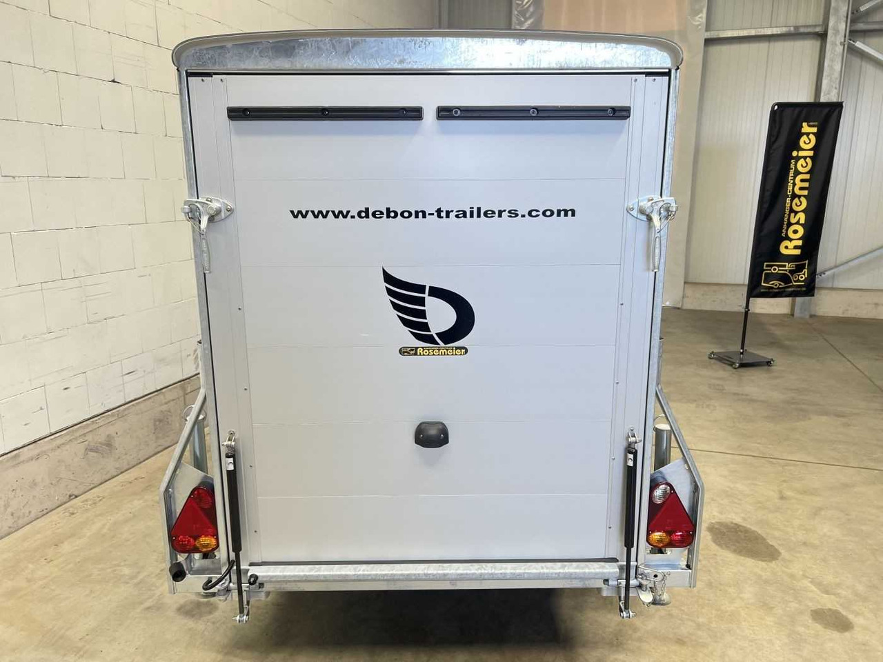 CHEVAL LIBERTE DEBON C255 Seitentür Kofferanhänger - Remolque caja cerrada: foto 3 CHEVAL LIBERTE DEBON C255 Seitentür Kofferanhänger - Remolque caja cerrada: foto 3