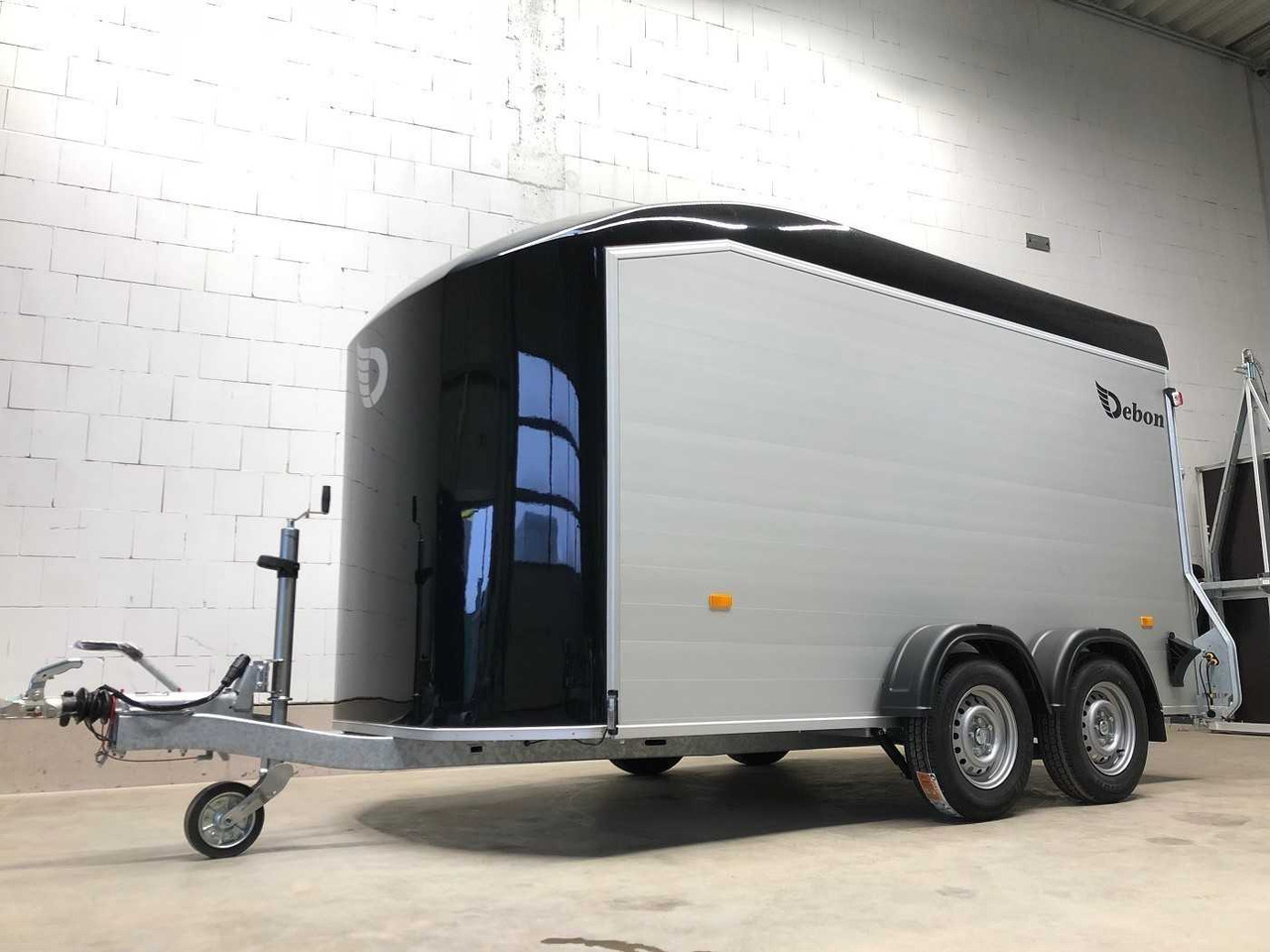 CHEVAL LIBERTE DEBON C700 Roadster Kofferanhänger - Remolque caja cerrada: foto 5 CHEVAL LIBERTE DEBON C700 Roadster Kofferanhänger - Remolque caja cerrada: foto 5