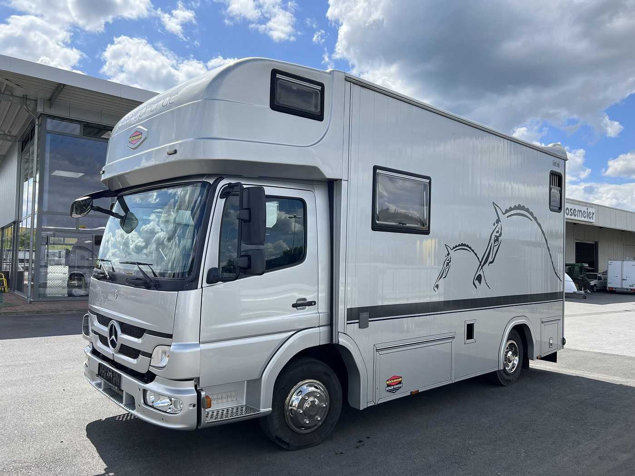 MERCEDES-BENZ Atego 918L LKW - Camión para caballos: foto 4 MERCEDES-BENZ Atego 918L LKW - Camión para caballos: foto 4