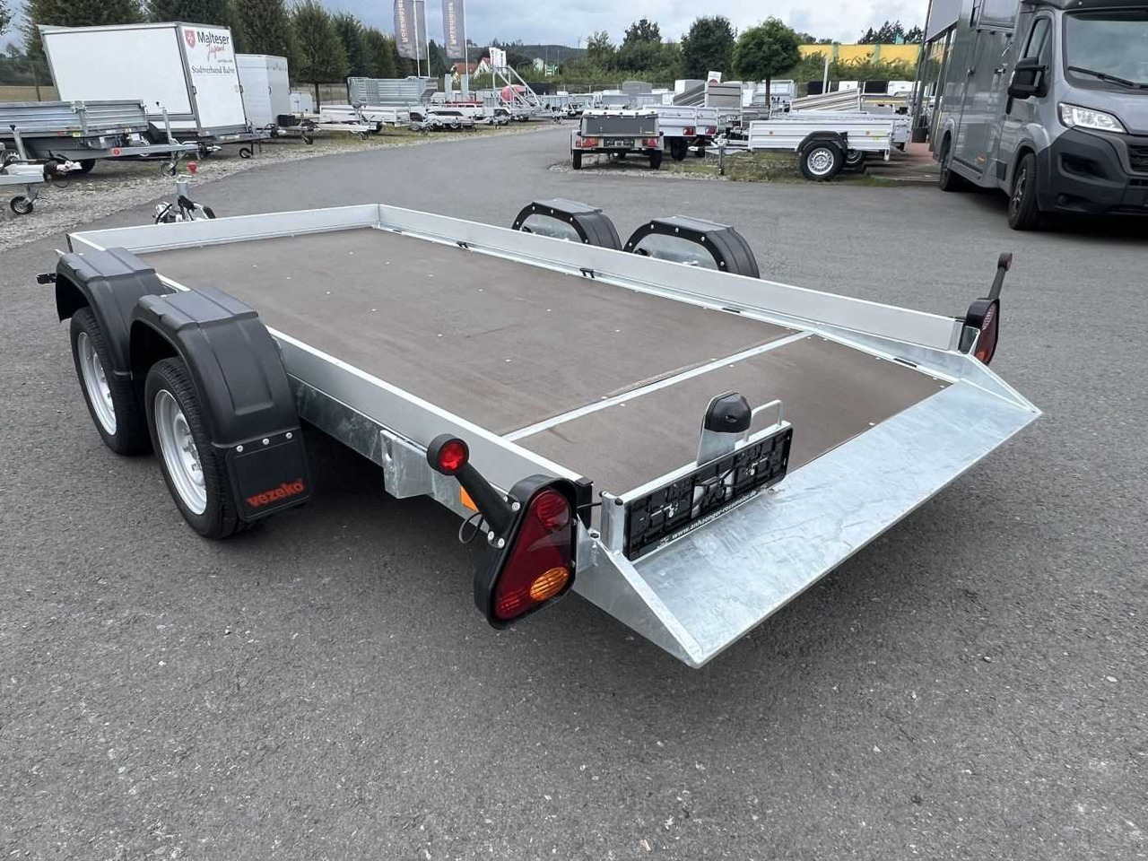 VEZEKO Husky FB 35.35 Absenker Maschinentransporter - Remolque para moto: foto 3 VEZEKO Husky FB 35.35 Absenker Maschinentransporter - Remolque para moto: foto 3