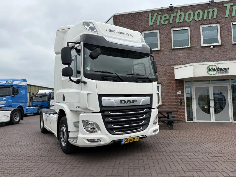 DAF CF 410 4X2 SPACECAB EURO6 DISTRIBUTIETREKKER MILIEUZONE DAF ONDERHOUD HOLLAND TRUCK!!! - Cabeza tractora: foto 1 DAF CF 410 4X2 SPACECAB EURO6 DISTRIBUTIETREKKER MILIEUZONE DAF ONDERHOUD HOLLAND TRUCK!!! - Cabeza tractora: foto 1