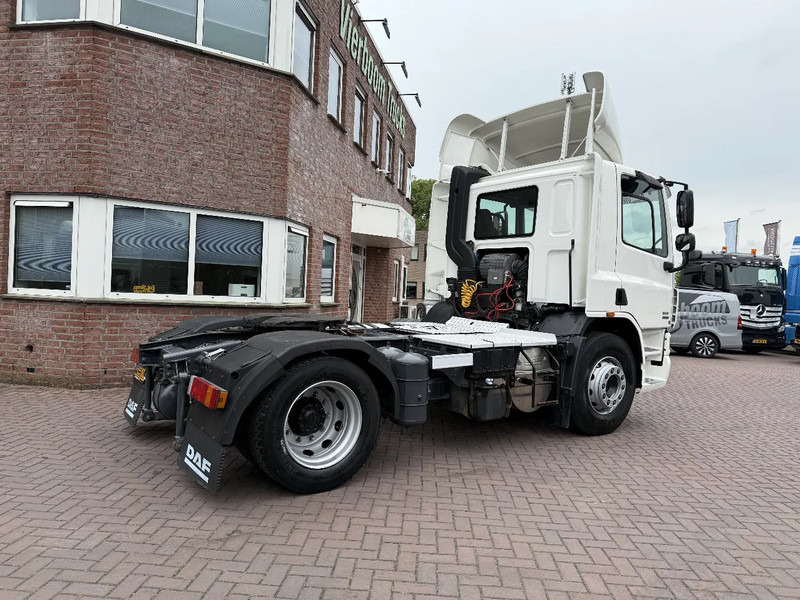 DAF CF 75 CF75-250 EURO5 - DAG CABINE MET RUIT- IDEAAL ALS RANGEERTREKKER-LAGE KM STAND!!!!!! - Cabeza tractora: foto 4 DAF CF 75 CF75-250 EURO5 - DAG CABINE MET RUIT- IDEAAL ALS RANGEERTREKKER-LAGE KM STAND!!!!!! - Cabeza tractora: foto 4