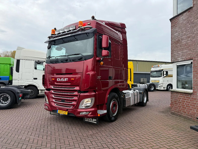 DAF XF XF460 4X2 - Cabeza tractora: foto 2 DAF XF XF460 4X2 - Cabeza tractora: foto 2