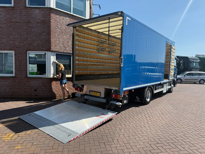 MAN TGL TGL 12.190 BL Koffer mit Ladebordwand Top Zustand !!!!!!!! - Camión caja cerrada: foto 3 MAN TGL TGL 12.190 BL Koffer mit Ladebordwand Top Zustand !!!!!!!! - Camión caja cerrada: foto 3