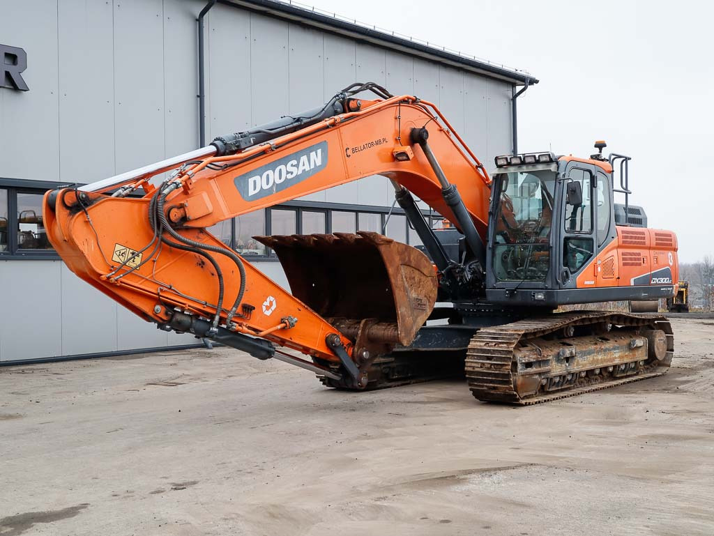 DOOSAN DX300LC-5 - Excavadora de cadenas: foto 2 DOOSAN DX300LC-5 - Excavadora de cadenas: foto 2
