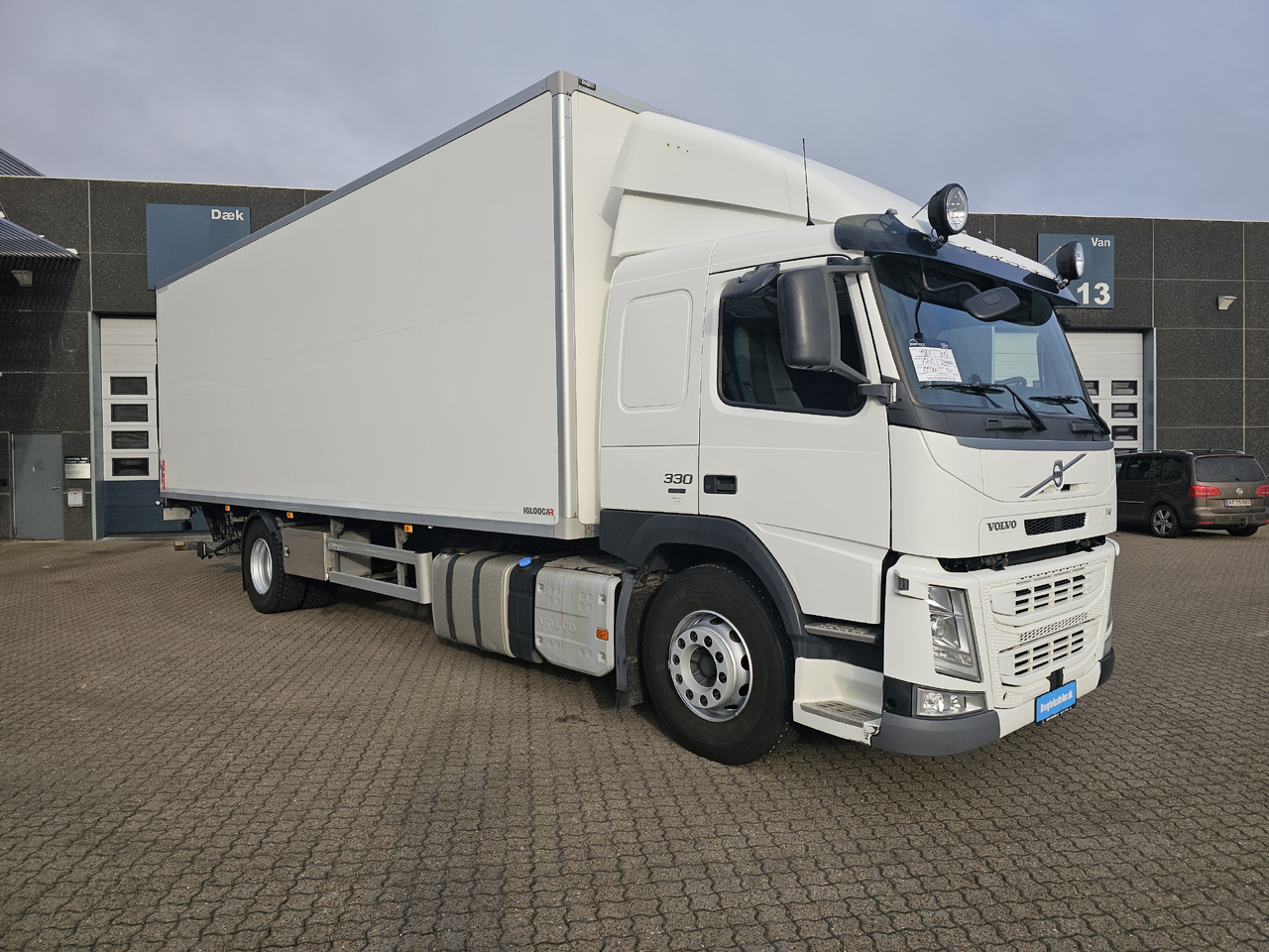 Volvo FM330 - Camión frigorífico: foto 2 Volvo FM330 - Camión frigorífico: foto 2