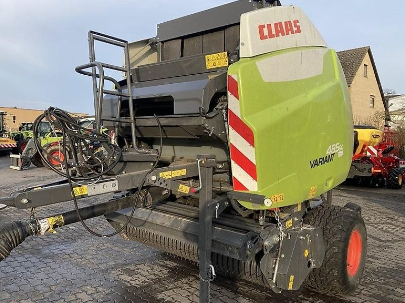 CLAAS Variant 485 RC PRO - Encintadora de pacas: foto 1 CLAAS Variant 485 RC PRO - Encintadora de pacas: foto 1