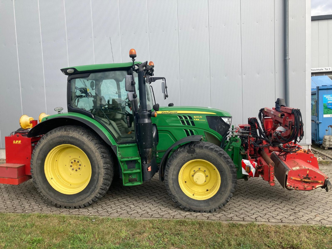 John Deere 6110R - Tractor: foto 1 John Deere 6110R - Tractor: foto 1