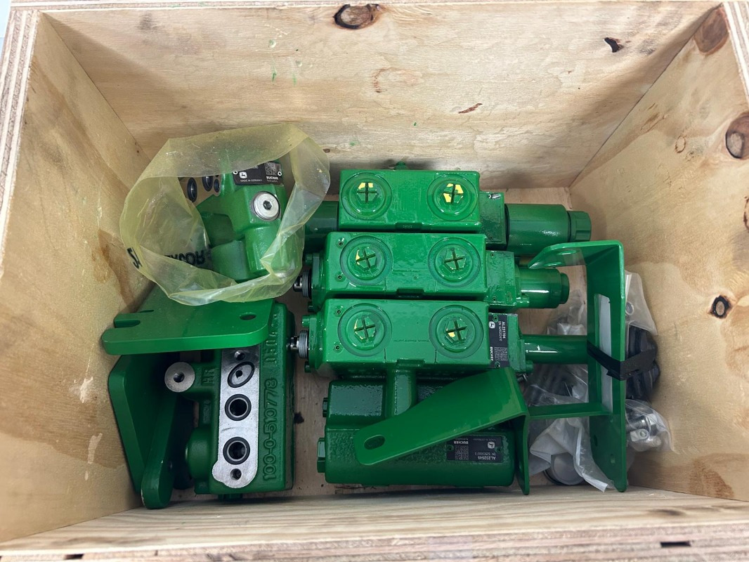 John Deere Einhebelsteuergerät mechanisch vom 6155R - Hidráulica para Maquinaria agrícola: foto 2 John Deere Einhebelsteuergerät mechanisch vom 6155R - Hidráulica para Maquinaria agrícola: foto 2