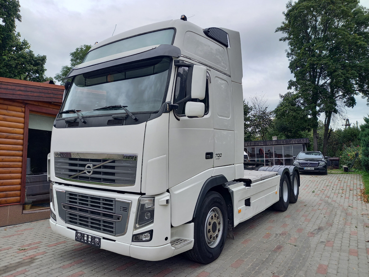 VOLVO FH 16, 6x4, 700, HÜDRAULIKA - Cabeza tractora: foto 1 VOLVO FH 16, 6x4, 700, HÜDRAULIKA - Cabeza tractora: foto 1