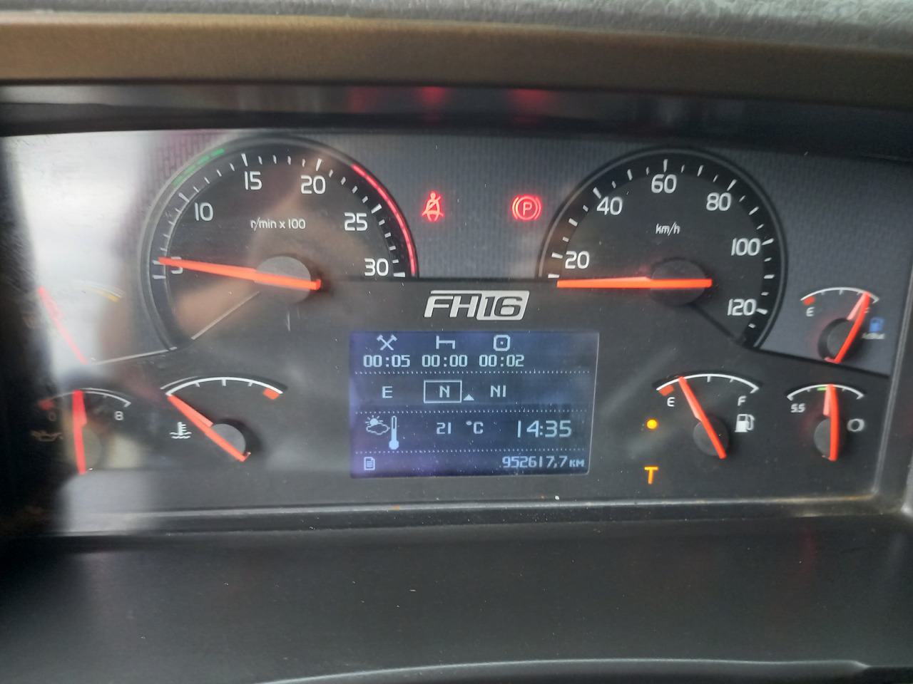 Cabeza tractora VOLVO FH 16, 6x4, 700, HÜDRAULIKA: foto 39