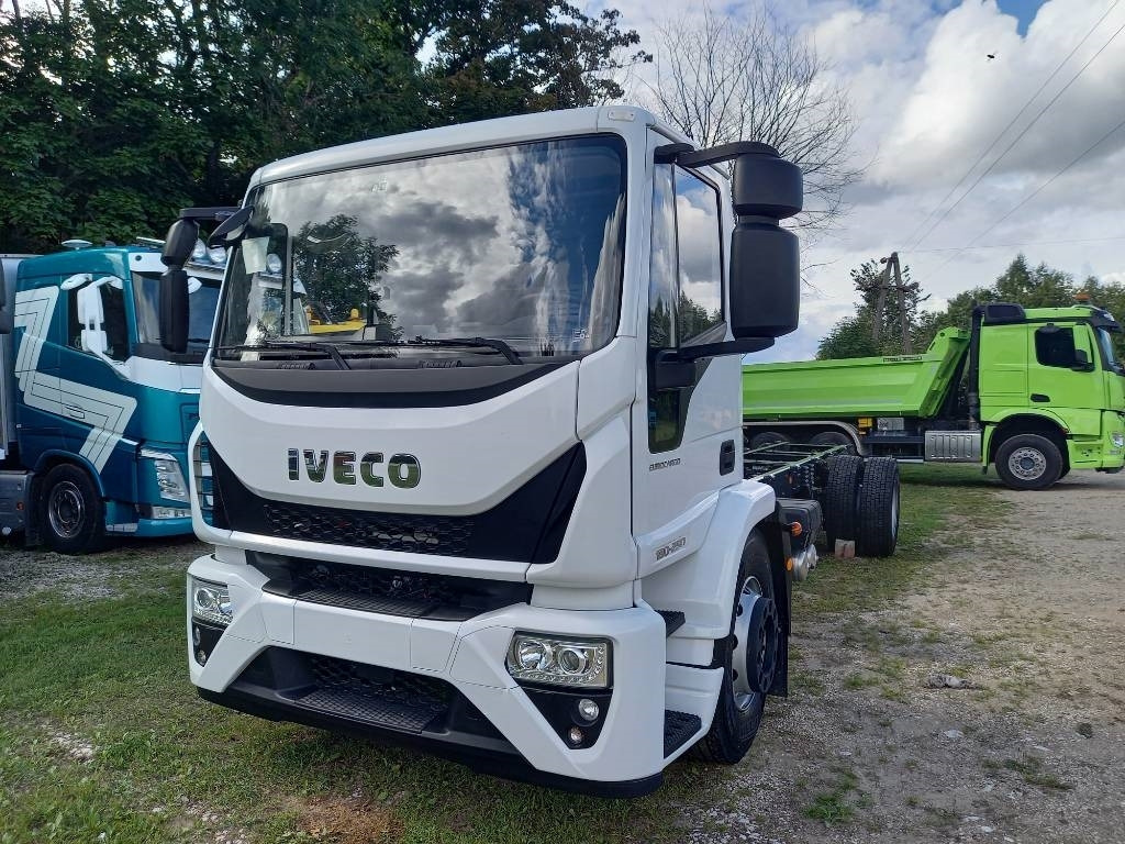 Iveco Eurocargo ML180E/FP, NEW, NOT USED - Camión chasis: foto 1 Iveco Eurocargo ML180E/FP, NEW, NOT USED - Camión chasis: foto 1