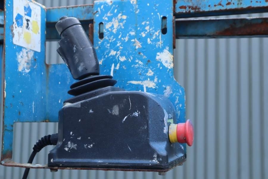 Genie GS2632 Electric, Working Height 10m, 227kg Capacit - Plataforma de tijeras: foto 5 Genie GS2632 Electric, Working Height 10m, 227kg Capacit - Plataforma de tijeras: foto 5