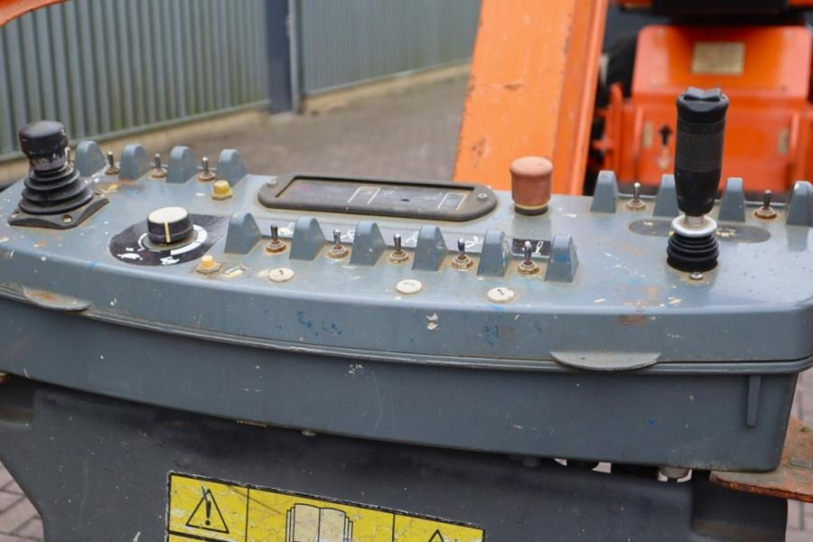 JLG 1250AJP Diesel, 4x4x4 Drive, 40.1m Working Height, - Plataforma articulada: foto 5 JLG 1250AJP Diesel, 4x4x4 Drive, 40.1m Working Height, - Plataforma articulada: foto 5