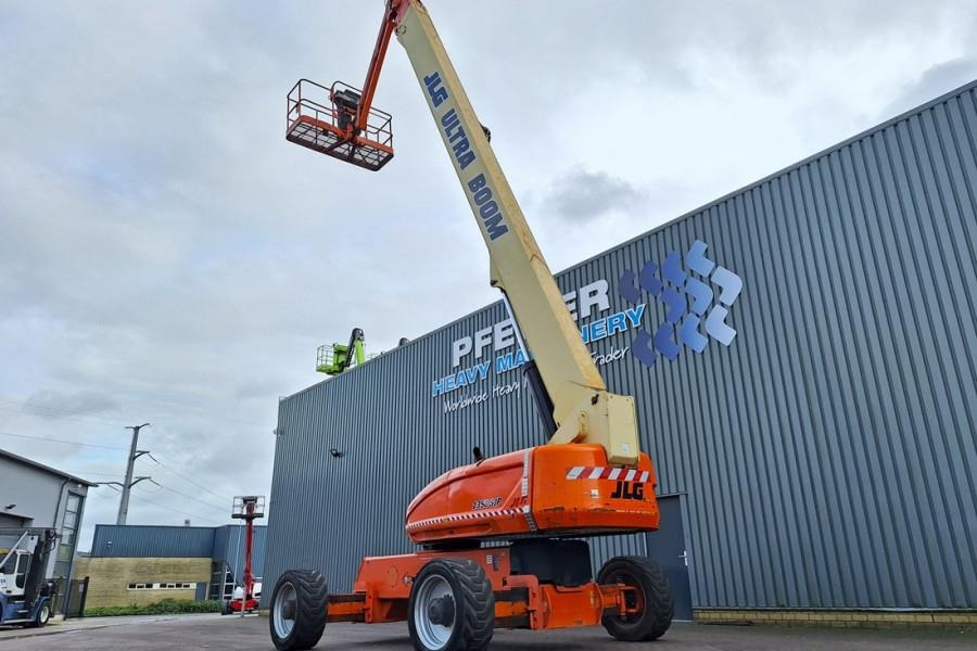 JLG 1350SJP Diesel, 4x4x4 Drive 43.3m Working Height, - Plataforma articulada: foto 2 JLG 1350SJP Diesel, 4x4x4 Drive 43.3m Working Height, - Plataforma articulada: foto 2