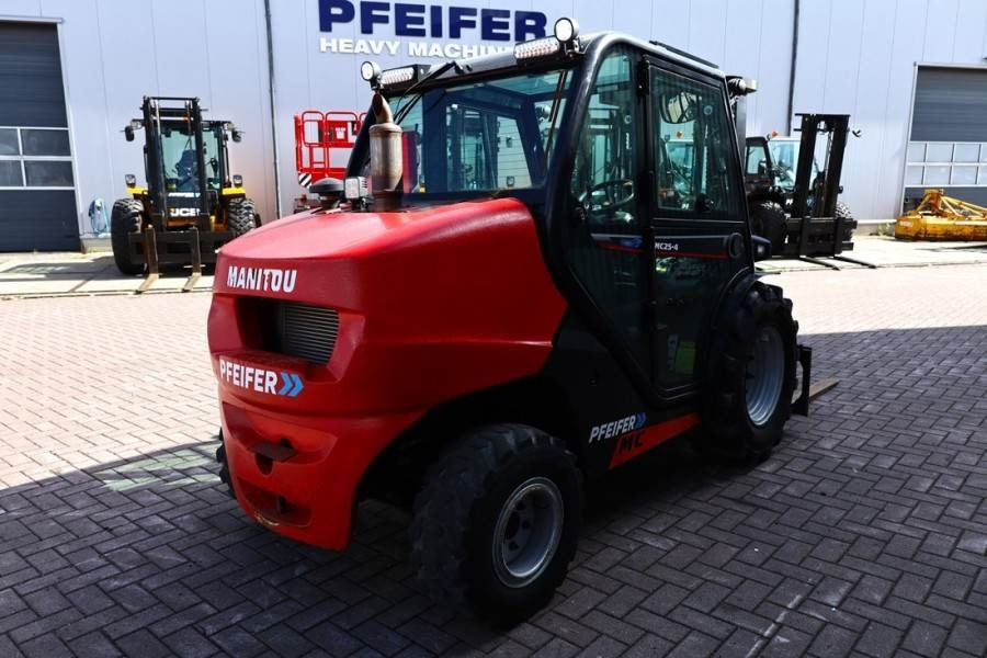 Manitou MC25-4 Valid Inspection, *Guarantee, Diesel, 4x4 D - Carretilla todo terreno: foto 2 Manitou MC25-4 Valid Inspection, *Guarantee, Diesel, 4x4 D - Carretilla todo terreno: foto 2