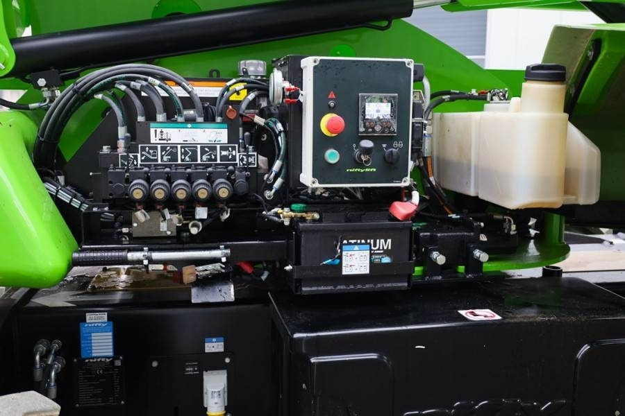 Niftylift HR21 HYBRIDE 4x4 MK2 Hybride, 4x4 Drive, 21m Worki - Plataforma articulada: foto 5 Niftylift HR21 HYBRIDE 4x4 MK2 Hybride, 4x4 Drive, 21m Worki - Plataforma articulada: foto 5