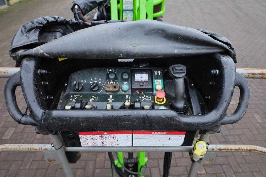 Niftylift HR21 HYBRIDE 4x4 MK2 Hybride, 4x4 Drive, 21m Worki - Plataforma articulada: foto 4 Niftylift HR21 HYBRIDE 4x4 MK2 Hybride, 4x4 Drive, 21m Worki - Plataforma articulada: foto 4