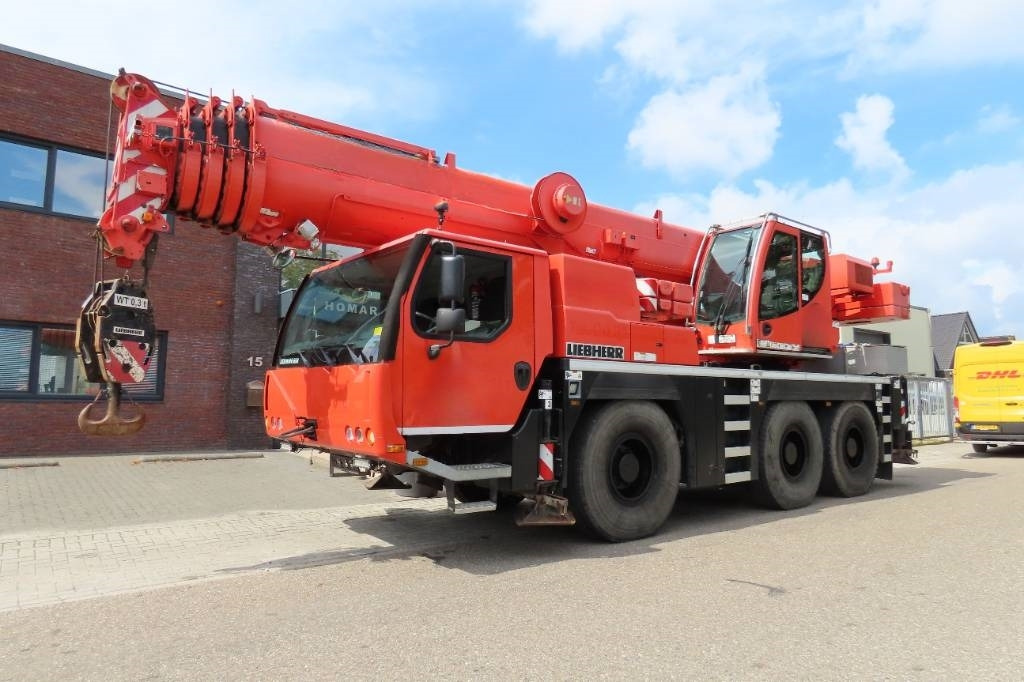 Liebherr LTM 1055-3.2  - Grúa todo terreno: foto 1 Liebherr LTM 1055-3.2  - Grúa todo terreno: foto 1