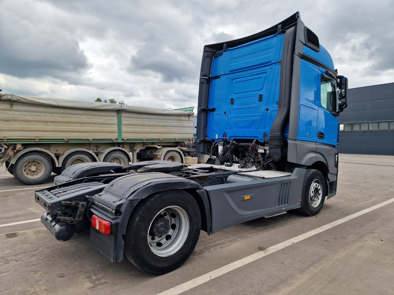 Actros 1845 - Cabeza tractora: foto 3 Actros 1845 - Cabeza tractora: foto 3