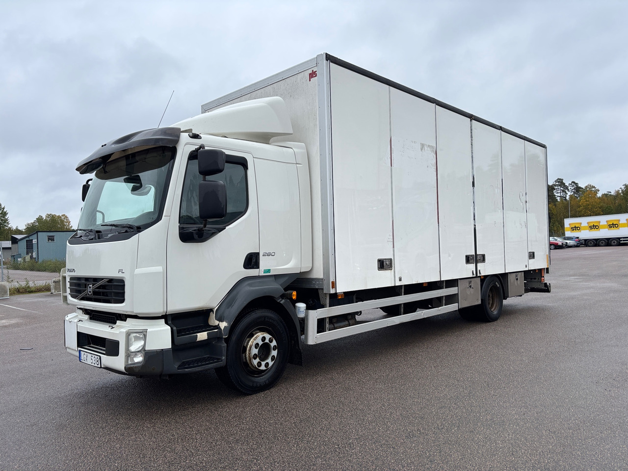 Volvo FL 260 - Camión: foto 1 Volvo FL 260 - Camión: foto 1