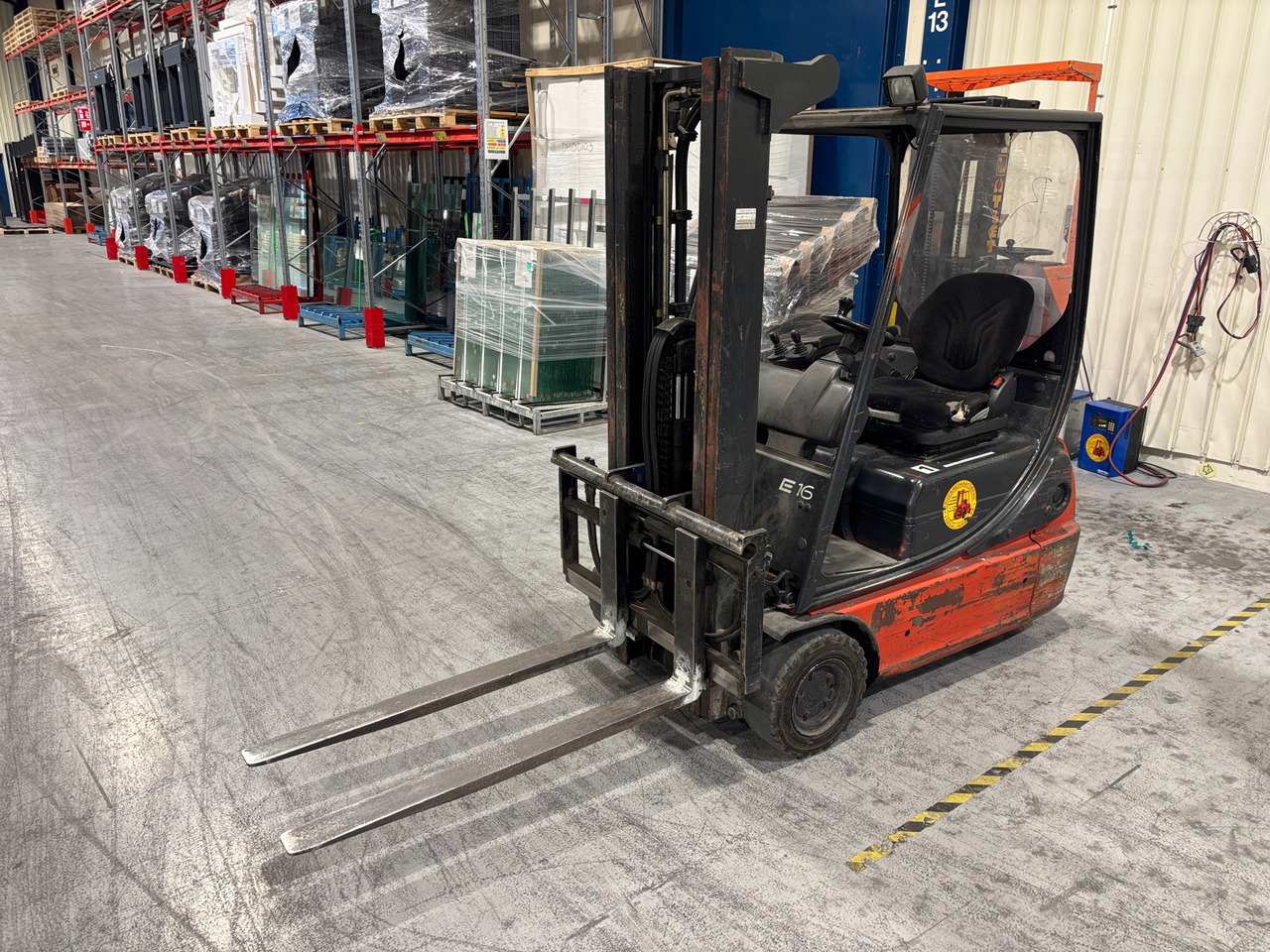 Linde E16C-02 - Equipo de manutención: foto 1 Linde E16C-02 - Equipo de manutención: foto 1