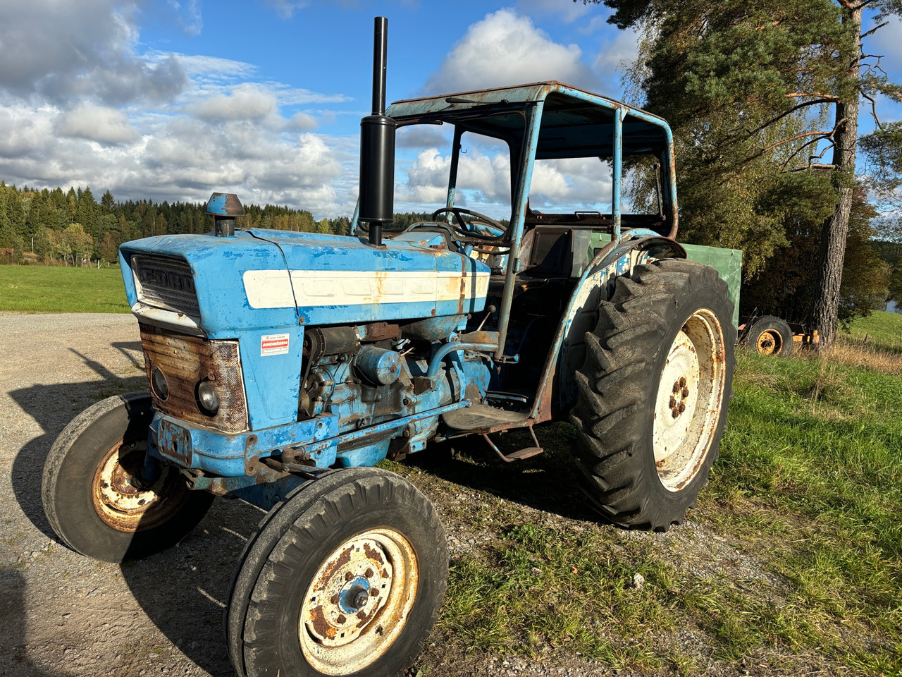 Ford 4000 - Tractor: foto 1 Ford 4000 - Tractor: foto 1