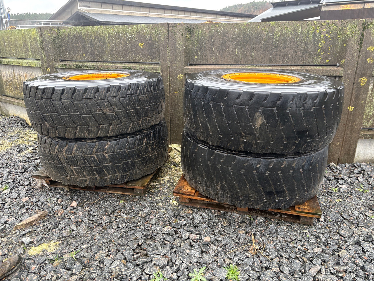 Hjul 20.5R25 Linglong Snowworks till lastmaskin 4 st - Neumático para Maquinaria de construcción: foto 1 Hjul 20.5R25 Linglong Snowworks till lastmaskin 4 st - Neumático para Maquinaria de construcción: foto 1