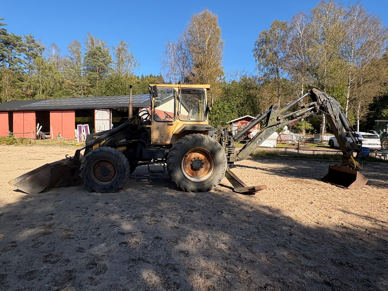 Valmet 8000 - Retroexcavadora: foto 1 Valmet 8000 - Retroexcavadora: foto 1