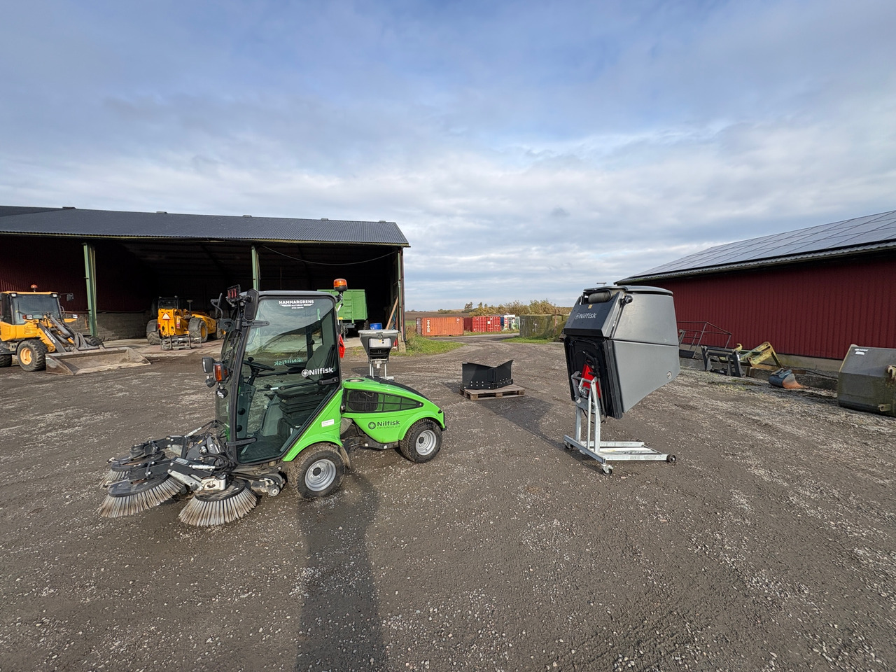 Nilfisk City Ranger 2250 - Vehículo municipal: foto 1 Nilfisk City Ranger 2250 - Vehículo municipal: foto 1