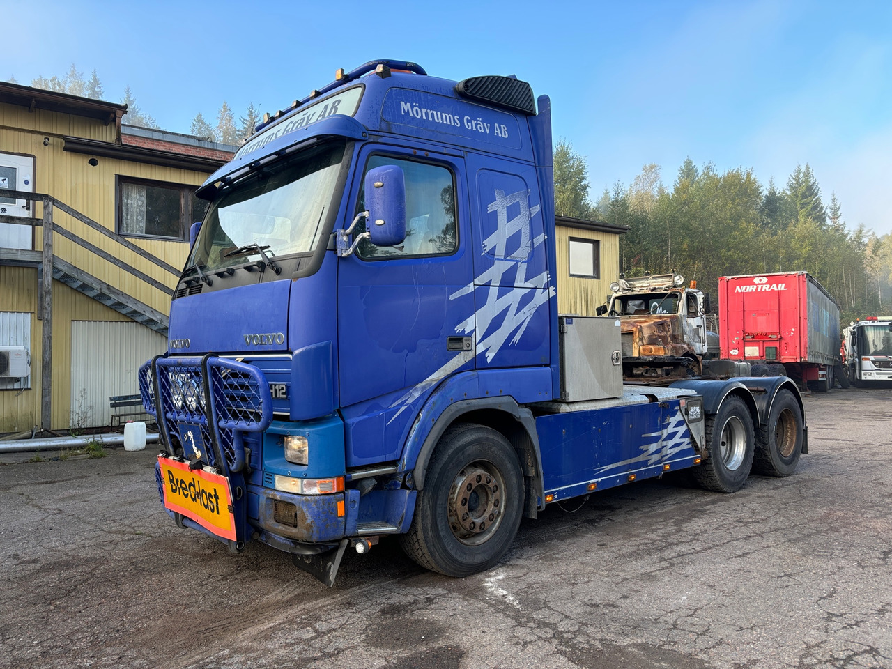 Volvo FH12 6*4 - Camión multibasculante: foto 1 Volvo FH12 6*4 - Camión multibasculante: foto 1