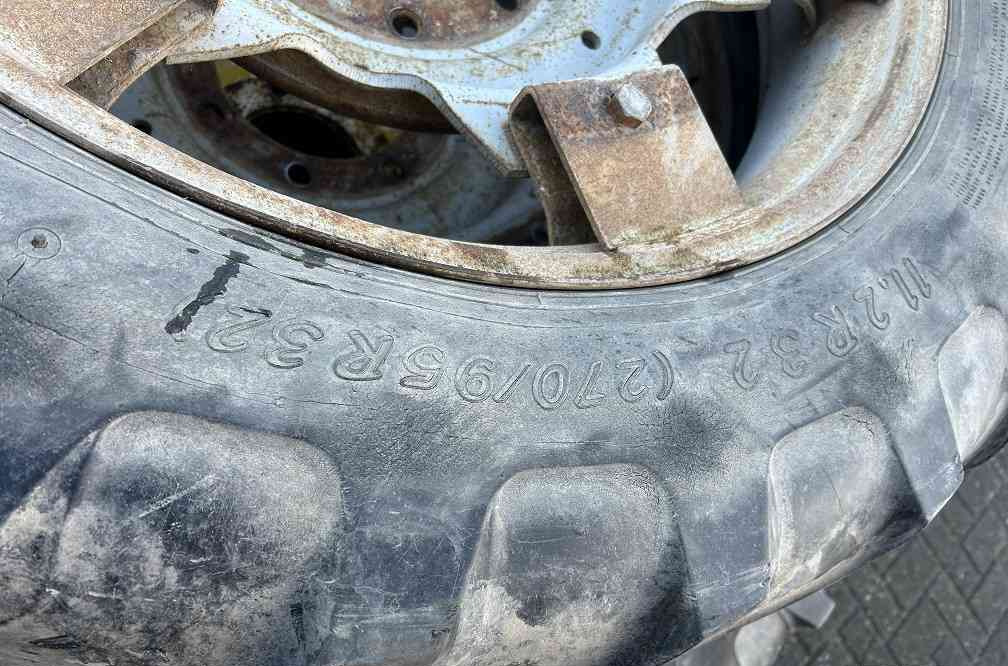 Alliance 11.2x48 en 11.2x32 - Neumáticos y llantas para Maquinaria agrícola: foto 4 Alliance 11.2x48 en 11.2x32 - Neumáticos y llantas para Maquinaria agrícola: foto 4