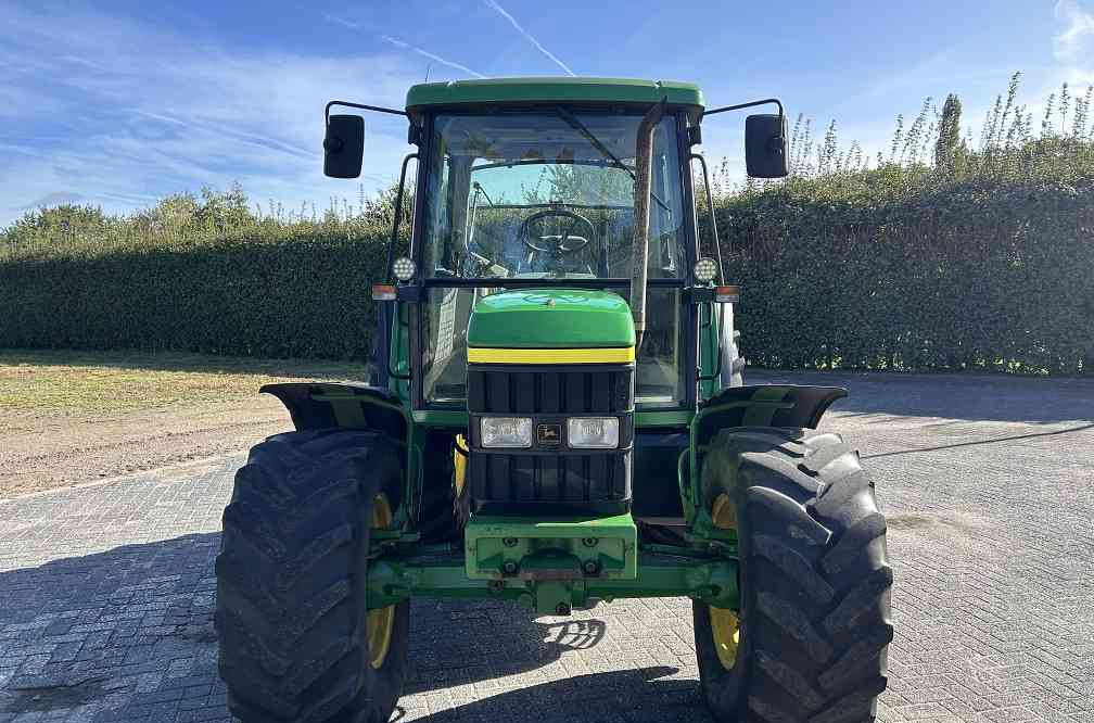 John Deere 6210 - Tractor: foto 5 John Deere 6210 - Tractor: foto 5
