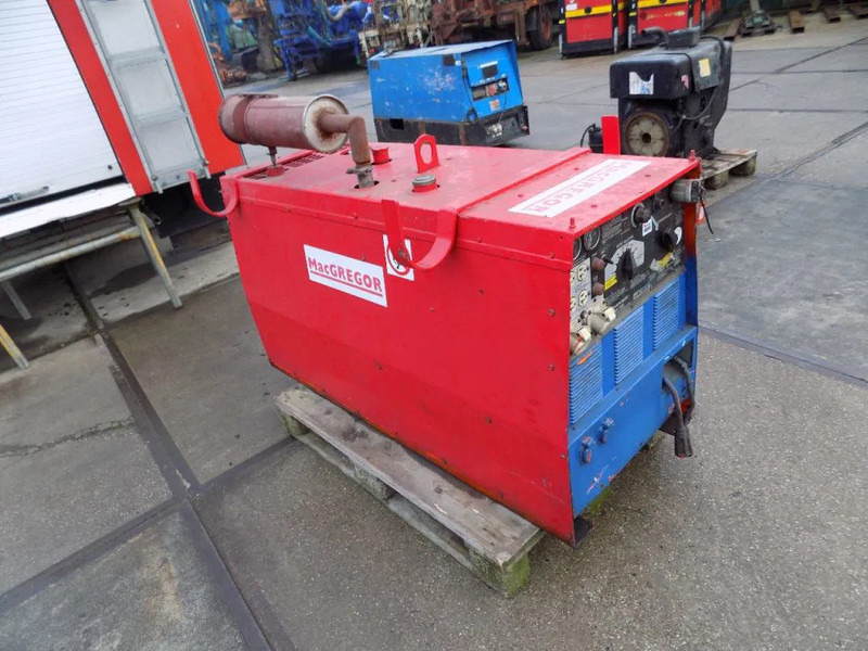 Yanmar lincoln generator 15 kva - Implemento: foto 3 Yanmar lincoln generator 15 kva - Implemento: foto 3