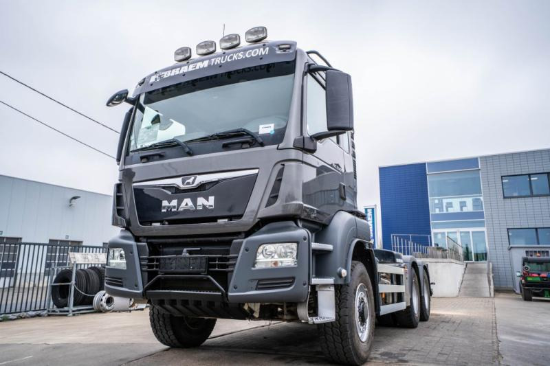 MAN TGS 33.470 BL-6x6H - Camión multibasculante: foto 2 MAN TGS 33.470 BL-6x6H - Camión multibasculante: foto 2