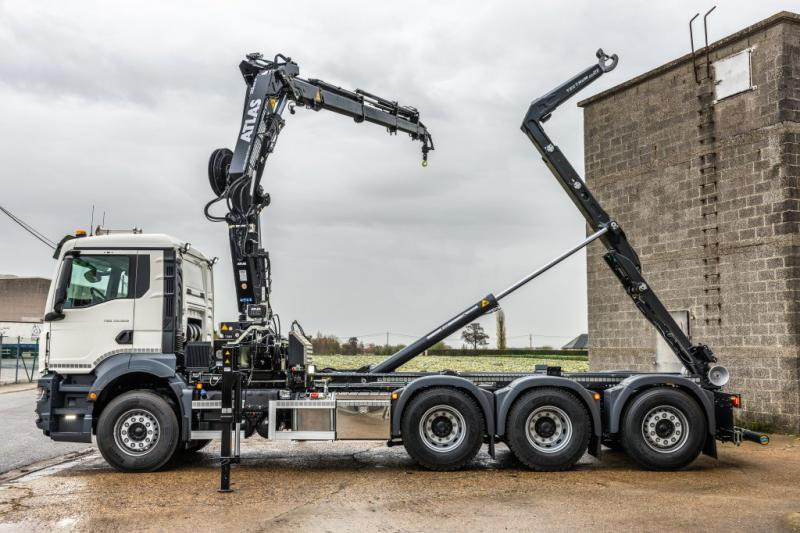 MAN TGS 35.520 BL - ATLAS 240.2E - Camión multibasculante, Camión grúa: foto 2 MAN TGS 35.520 BL - ATLAS 240.2E - Camión multibasculante, Camión grúa: foto 2