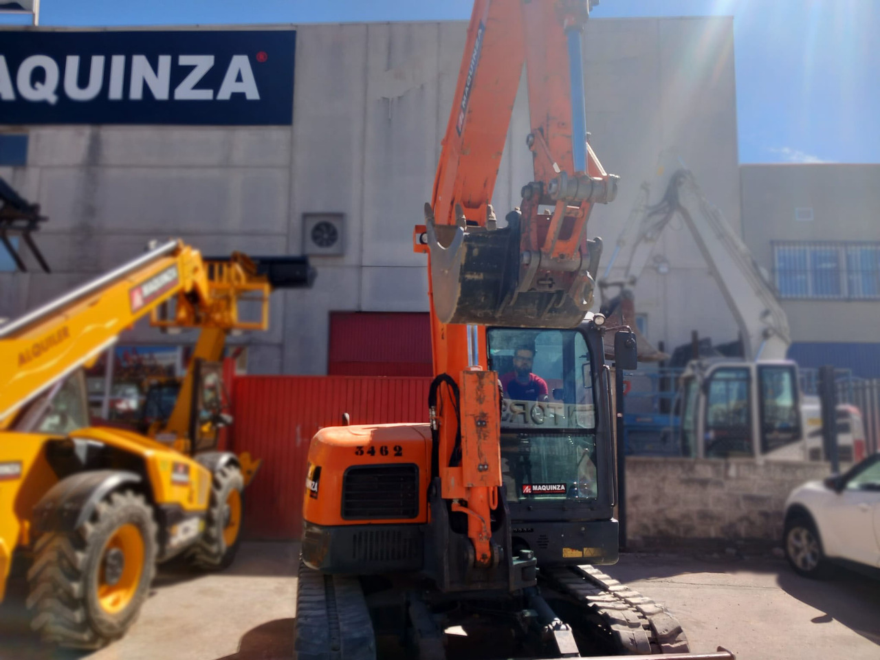 DOOSAN DX85R-3 - Miniexcavadora: foto 4 DOOSAN DX85R-3 - Miniexcavadora: foto 4