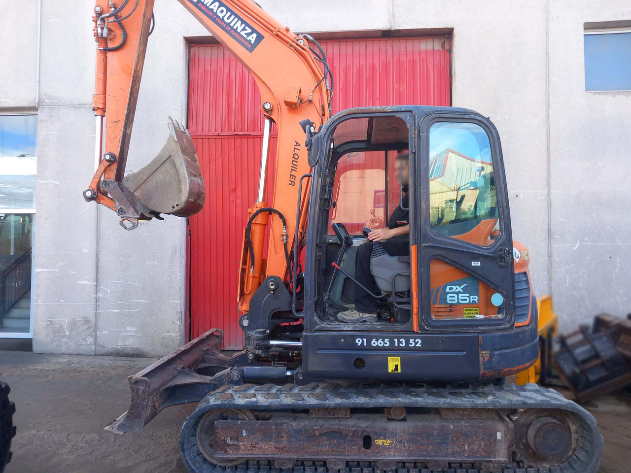 DOOSAN DX85R-3 - Miniexcavadora: foto 1 DOOSAN DX85R-3 - Miniexcavadora: foto 1