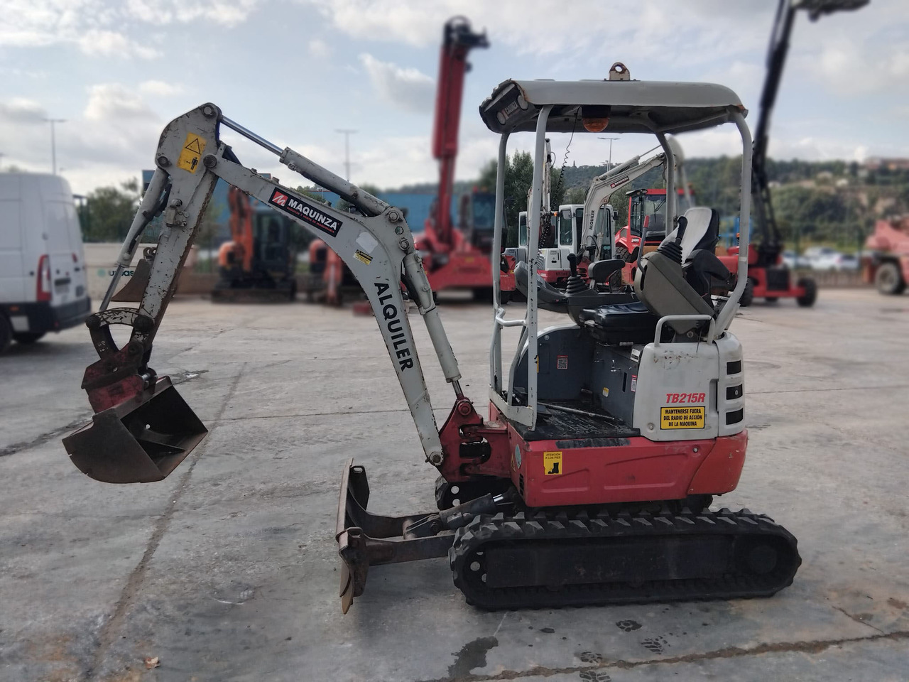 TAKEUCHI TB215R EASY - Miniexcavadora: foto 1 TAKEUCHI TB215R EASY - Miniexcavadora: foto 1