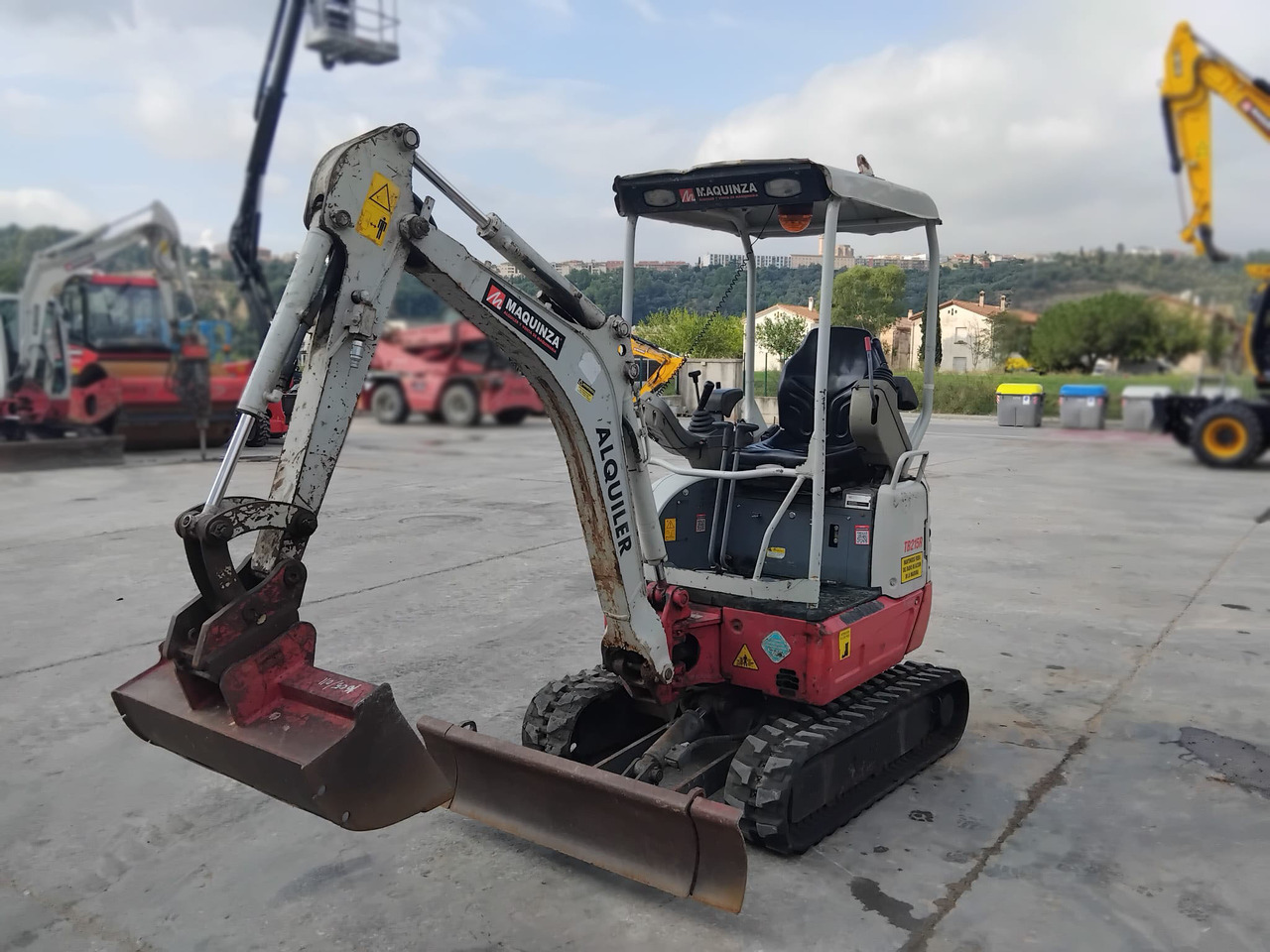 TAKEUCHI TB215R EASY - Miniexcavadora: foto 5 TAKEUCHI TB215R EASY - Miniexcavadora: foto 5