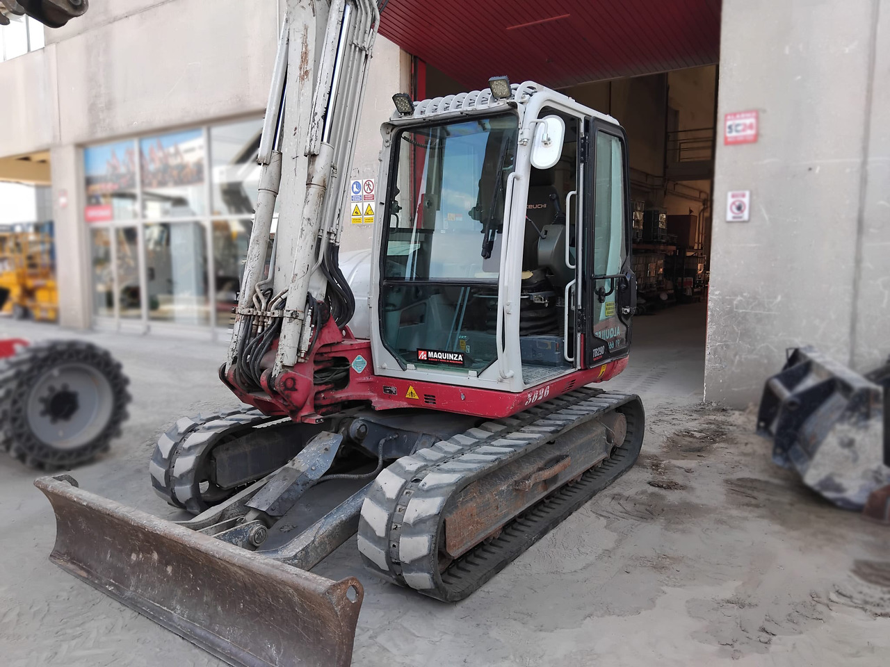 TAKEUCHI TB290 - Miniexcavadora: foto 2 TAKEUCHI TB290 - Miniexcavadora: foto 2