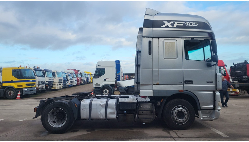 DAF 105 XF 460 (BOITE MANUELLE / MANUAL GEARBOX) - Cabeza tractora: foto 4 DAF 105 XF 460 (BOITE MANUELLE / MANUAL GEARBOX) - Cabeza tractora: foto 4