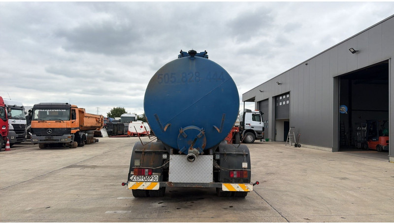 DAF 75 ATI 270 (10500 L / MANUAL PUMP / MANUAL GEARBOX / STEEL SUSP. / LAMES / POMPE MANUELLE) - Limpieza de alcantarillado: foto 5 DAF 75 ATI 270 (10500 L / MANUAL PUMP / MANUAL GEARBOX / STEEL SUSP. / LAMES / POMPE MANUELLE) - Limpieza de alcantarillado: foto 5